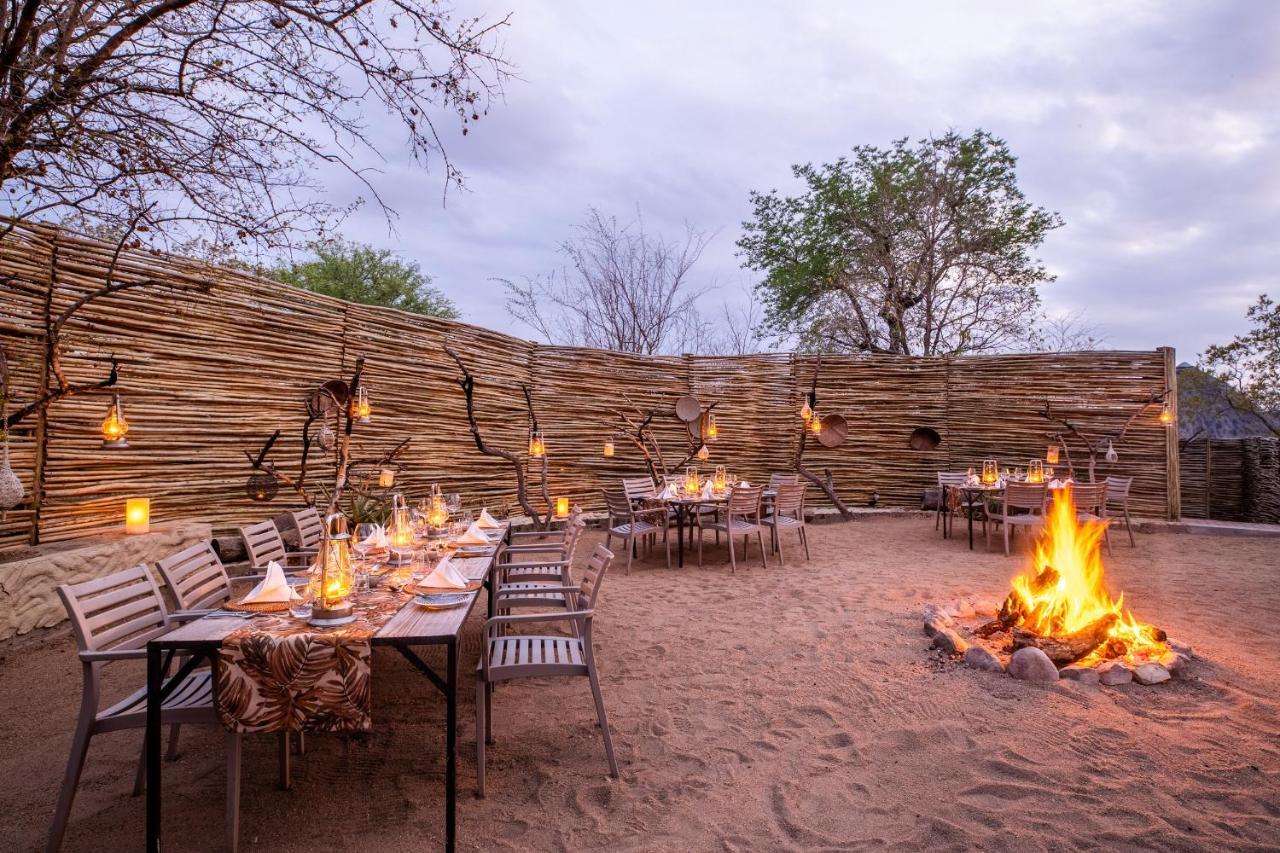 Thornybush Simbambili Lodge サビ・サンド動物保護区 エクステリア 写真